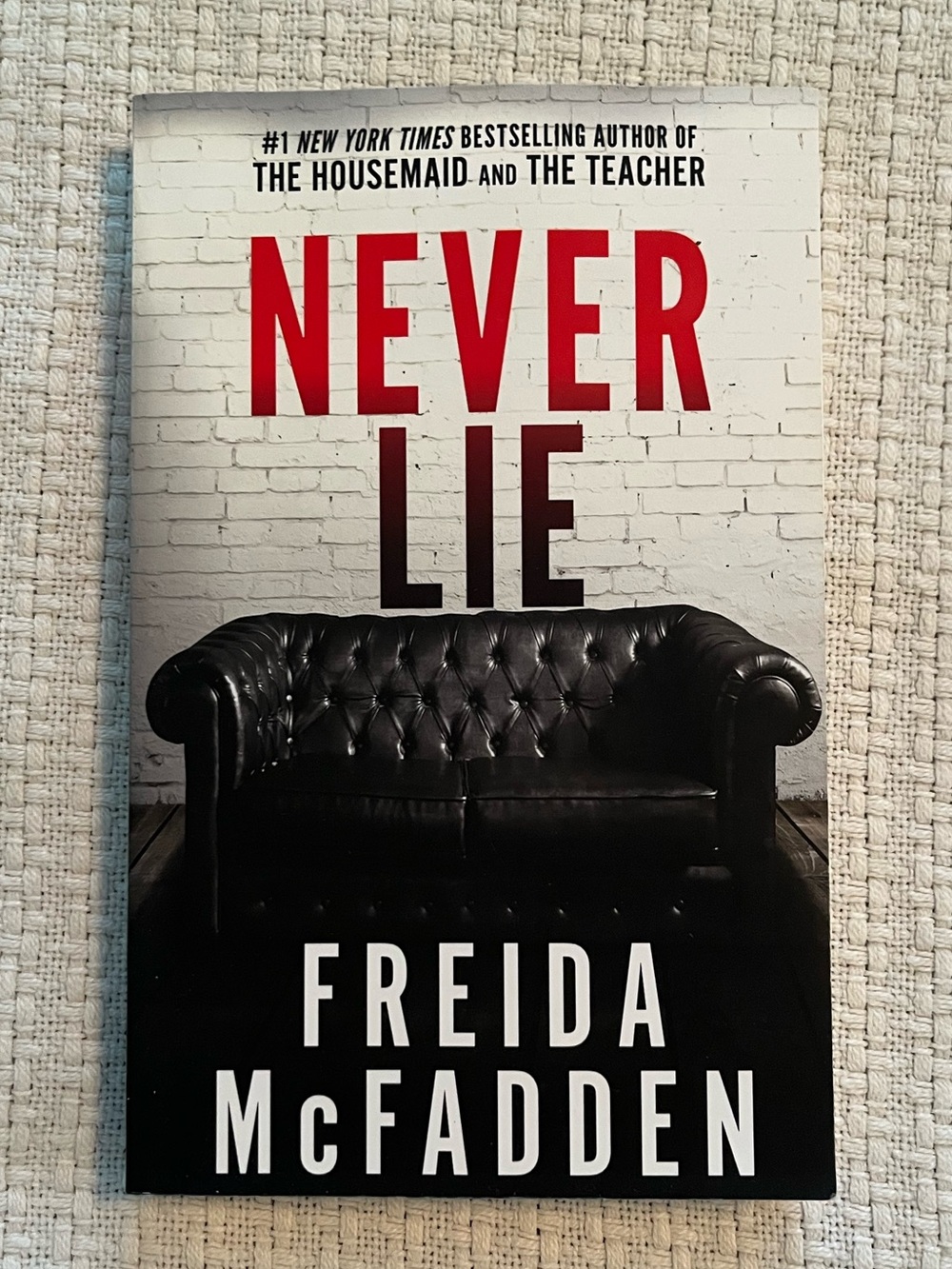 Never Lie by Freida McFadden